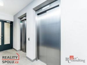 Pronájem bytu 2+kk, Praha - Modřany, Mezi vodami, 62 m2