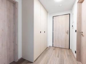 Pronájem bytu 2+kk, Praha - Hlubočepy, 52 m2