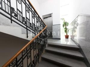 Pronájem bytu 6+kk a větší, Praha - Nové Město, Rašínovo nábřeží, 200 m2