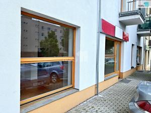 Prodej obchodního prostoru, Přeštice, Husova, 47 m2