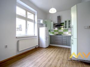 Pronájem bytu 2+1, Hradec Králové, Klumparova, 65 m2