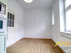 Pronájem bytu 2+1, Hradec Králové, Klumparova, 65 m2