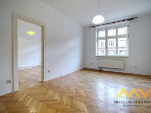 Pronájem bytu 2+1, Hradec Králové, Klumparova, 65 m2