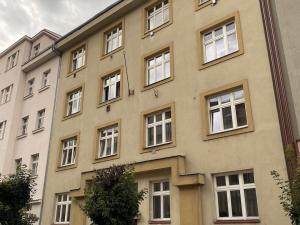 Pronájem bytu 2+1, Hradec Králové, Klumparova, 65 m2