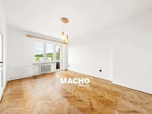 Prodej bytu 2+1, Mníšek pod Brdy, Jana Šťastného, 50 m2