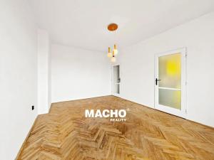 Prodej bytu 2+1, Mníšek pod Brdy, Jana Šťastného, 50 m2