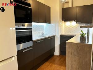 Pronájem bytu 2+kk, Praha - Horní Měcholupy, Modenská, 64 m2