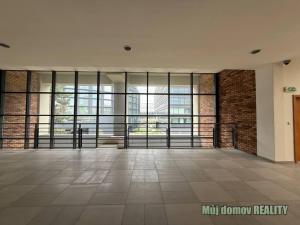 Pronájem kanceláře, Praha - Vysočany, Lisabonská, 70 m2