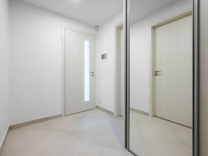 Pronájem bytu 2+kk, Praha - Libeň, Vojenova, 48 m2