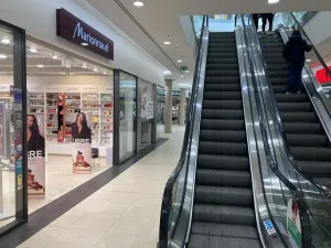 Pronájem obchodního prostoru, Teplice, 32 m2