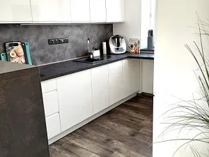Pronájem bytu 2+1, Hradec Králové, Labská kotlina, 55 m2