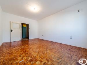 Prodej bytu 2+1, Zlín, Benešovo nábřeží, 65 m2