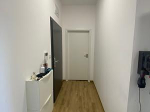 Pronájem bytu 2+kk, Ústí nad Labem - Ústí nad Labem-centrum, Velká Hradební, 74 m2