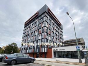 Pronájem bytu 2+kk, Ústí nad Labem - Ústí nad Labem-centrum, Velká Hradební, 74 m2
