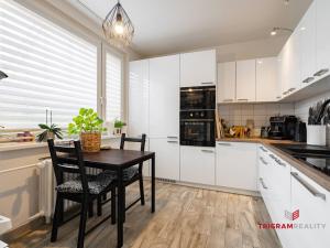 Pronájem bytu 3+1, Hradec Králové - Nový Hradec Králové, Jana Masaryka, 70 m2