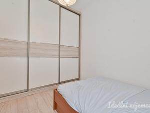Pronájem bytu 2+kk, Brno, Výstavní, 51 m2