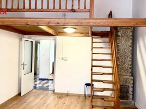 Pronájem bytu 2+1, Karlovy Vary, T. G. Masaryka, 92 m2