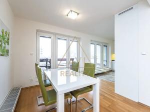 Pronájem bytu 3+1, Praha - Záběhlice, Hyacintová, 100 m2