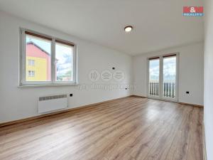 Prodej bytu 3+1, Černovice, Družstevní, 56 m2