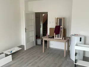 Pronájem bytu 2+kk, Praha - Vokovice, Osamocená, 46 m2