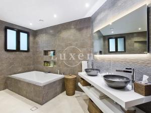 Prodej rodinného domu, Dubaj, Spojené arabské emiráty, 450 m2