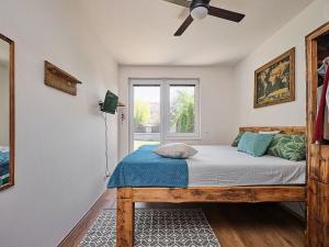 Pronájem bytu 2+kk, Praha - Dubeč, Dubeckého, 53 m2