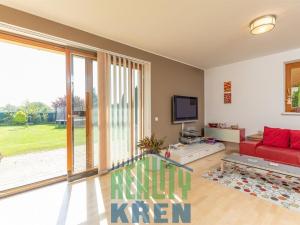 Pronájem rodinného domu, Hovorčovice, U Slunečnic, 154 m2