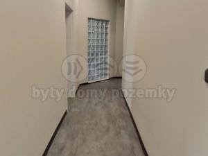 Pronájem kanceláře, Ústí nad Labem - Ústí nad Labem-centrum, Na Luhách, 14 m2