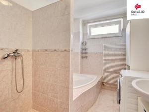 Prodej rodinného domu, Kostice, Sadová, 150 m2
