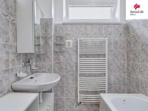 Prodej rodinného domu, Kostice, Sadová, 150 m2