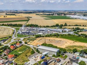 Prodej komerčního pozemku, Zápy, 27802 m2
