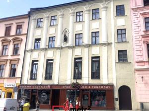 Pronájem bytu 3+kk, Olomouc, Dolní náměstí, 93 m2
