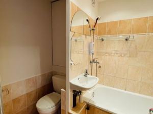 Prodej bytu 1+1, Praha - Prosek, Veltruská, 35 m2