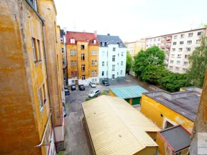 Pronájem bytu 1+1, Karlovy Vary, Jízdárenská, 42 m2