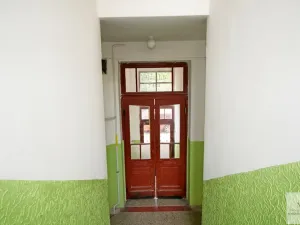 Pronájem bytu 1+1, Karlovy Vary, Jízdárenská, 42 m2