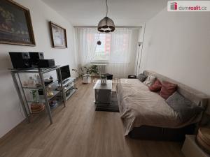 Prodej bytu 3+1, Praha - Kyje, Manželů Dostálových, 62 m2