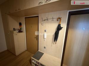 Prodej bytu 3+1, Praha - Kyje, Manželů Dostálových, 62 m2