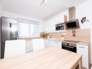 Prodej bytu 2+1, Chvaletice, Dukelská, 52 m2