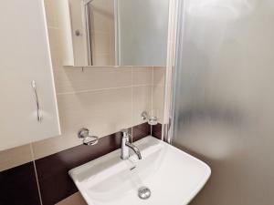 Pronájem bytu 1+kk, Havířov - Podlesí, Karla Havlíčka Borovského, 28 m2