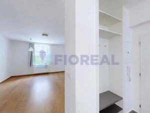 Pronájem bytu 2+kk, Praha - Kobylisy, Ke Stírce, 50 m2