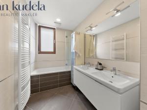 Pronájem bytu 3+kk, Praha - Holešovice, V háji, 74 m2