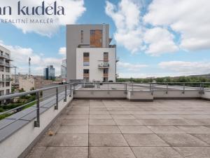 Pronájem bytu 3+kk, Praha - Holešovice, V háji, 74 m2