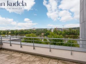 Pronájem bytu 3+kk, Praha - Holešovice, V háji, 74 m2