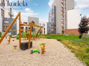 Pronájem bytu 3+kk, Praha - Holešovice, V háji, 74 m2
