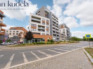 Pronájem bytu 3+kk, Praha - Holešovice, V háji, 74 m2