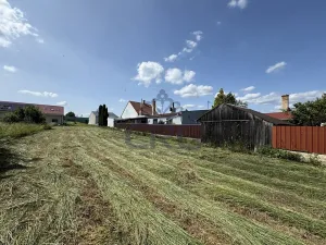 Prodej pozemku pro bydlení, Hrušovany u Brna, 565 m2