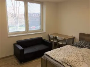 Pronájem bytu 1+kk, Zlín, Štefánikova, 26 m2