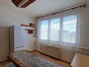 Pronájem bytu 2+kk, České Budějovice, Staroměstská, 43 m2