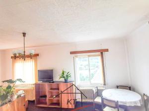 Pronájem bytu 2+kk, Dolní Zálezly, Národní fronty, 47 m2