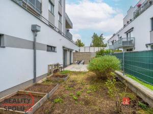 Prodej bytu 1+kk, Praha - Uhříněves, náměstí Bratří Jandusů, 38 m2